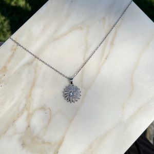 💎 Diamonds Twirl Necklace 🤍 STAINLESS STEEL